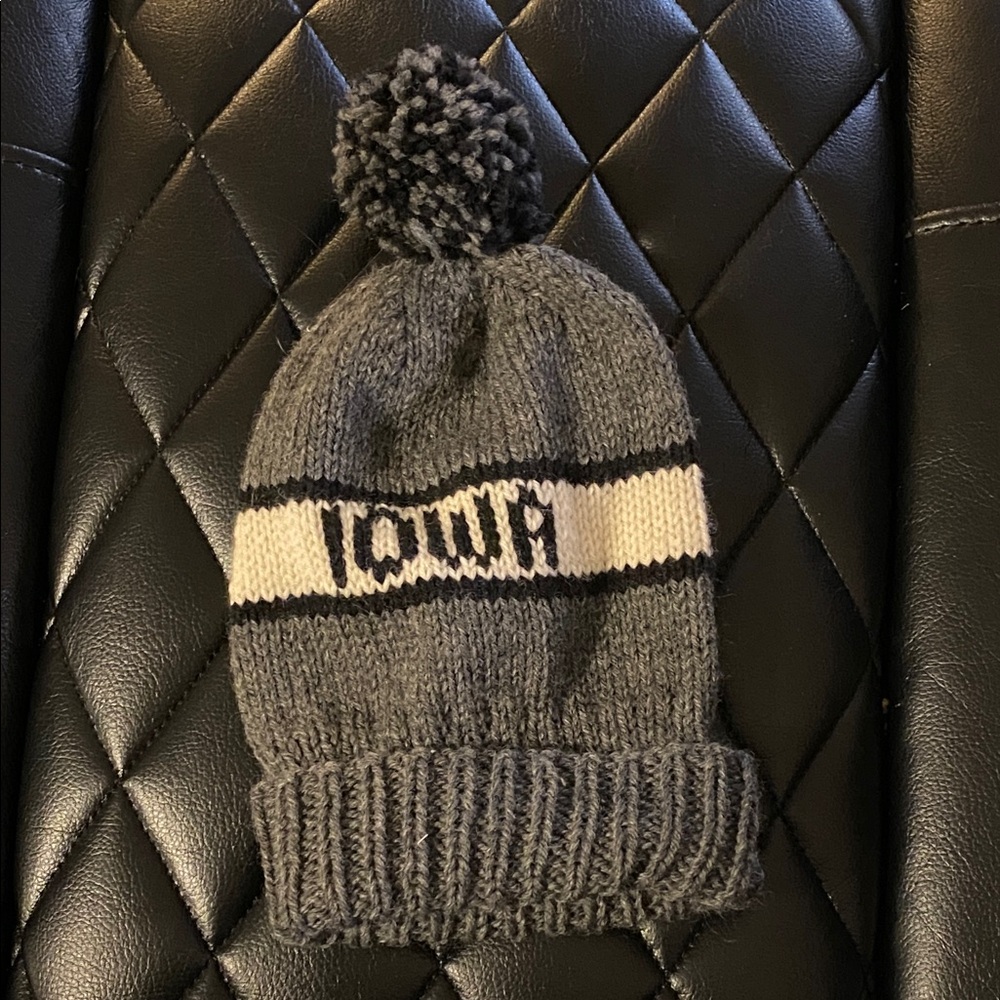 IOWA • beanie • custom knit